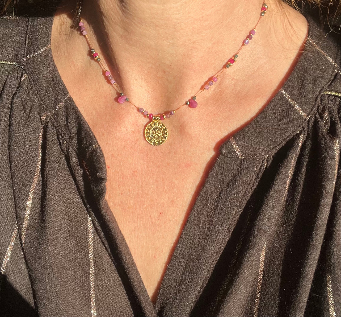 Collier «  Arabesque »rubis