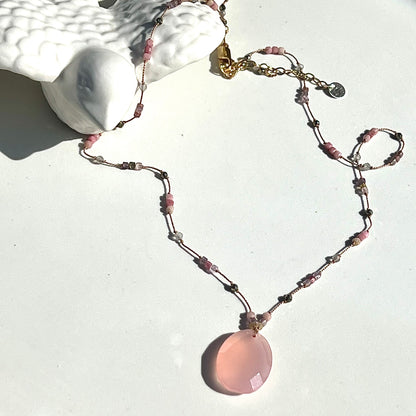 Collier Attrape rêves calcédoine rose